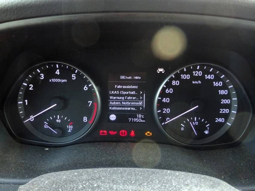 Fahrzeugabbildung Hyundai i30 i 30  Fastback 1.4 T-GDI  Trend