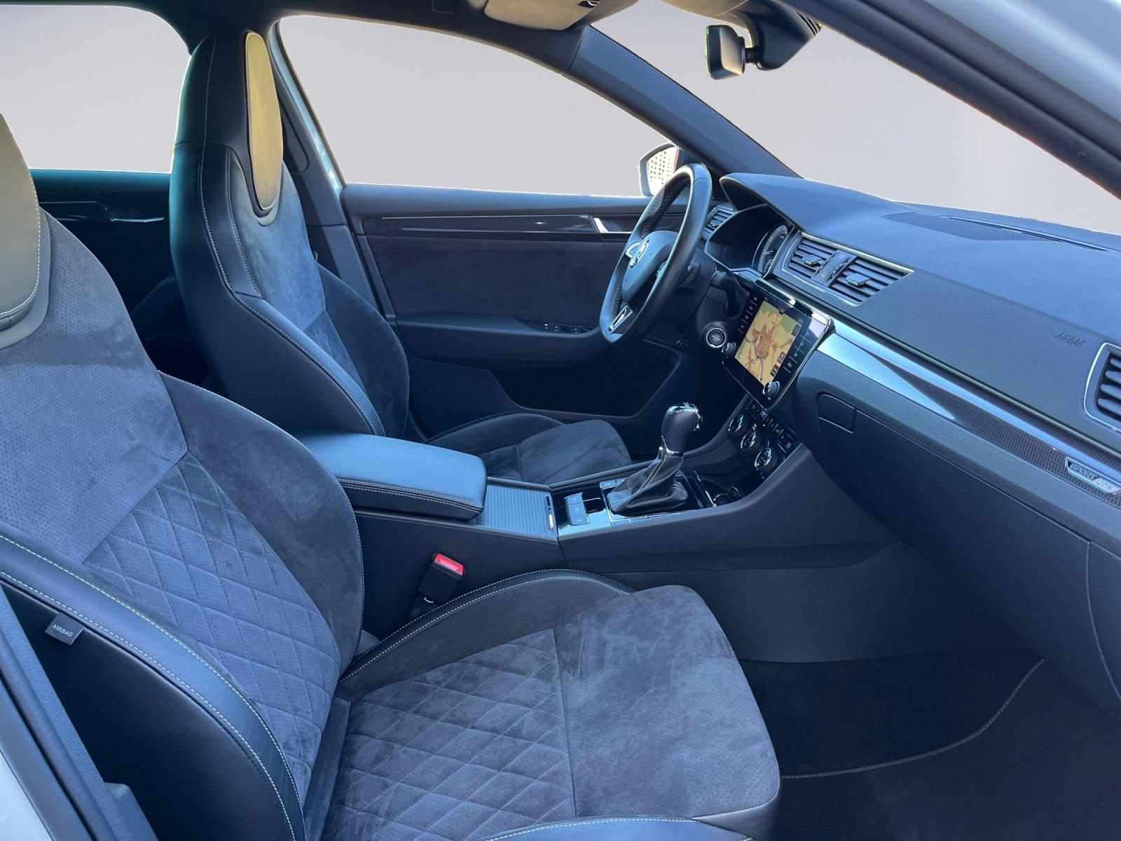 Skoda Superb Combi 1.8TSI DSG Sportline Navi+Winterpak