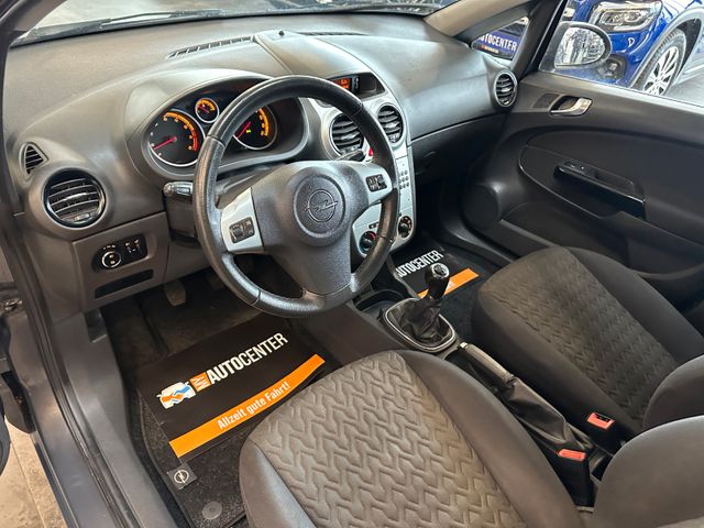 Opel Corsa D Selective *Klimaanlage*