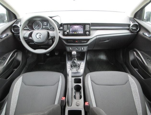 Fabia 1.0 TSI 95 PS Active LED/PDC/SHZ/DAB/TEL.-