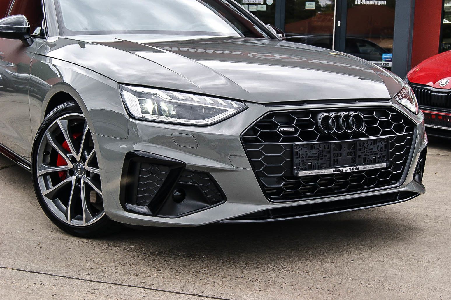 Audi A4 Avant 45TFSI quattro edition one LEDER MATRIX imagem 2