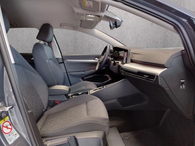 Golf MOVE 1.5 eTSI DSG Klima Navi Einparkhilfe