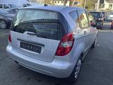 Mercedes-Benz A 160, Automatik, Einparksensoren, Sitzheizung - gebrauchte Mercedes-Benz A 160 aus dem Jahr 2011