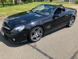Mercedes-Benz SL 63 AMG AMG - schwarze Mercedes-Benz SL 63 AMG