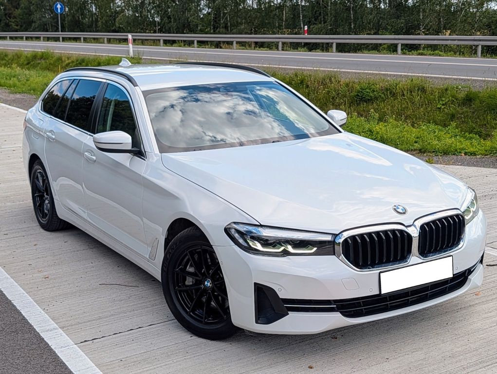 Image of BMW 530