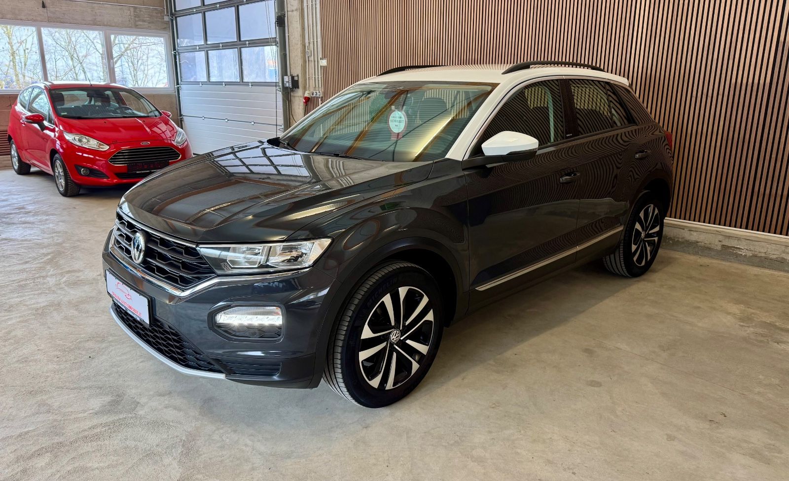 VW T-Roc United[AUTOMATIK][NAVI][8 FACH][LED]