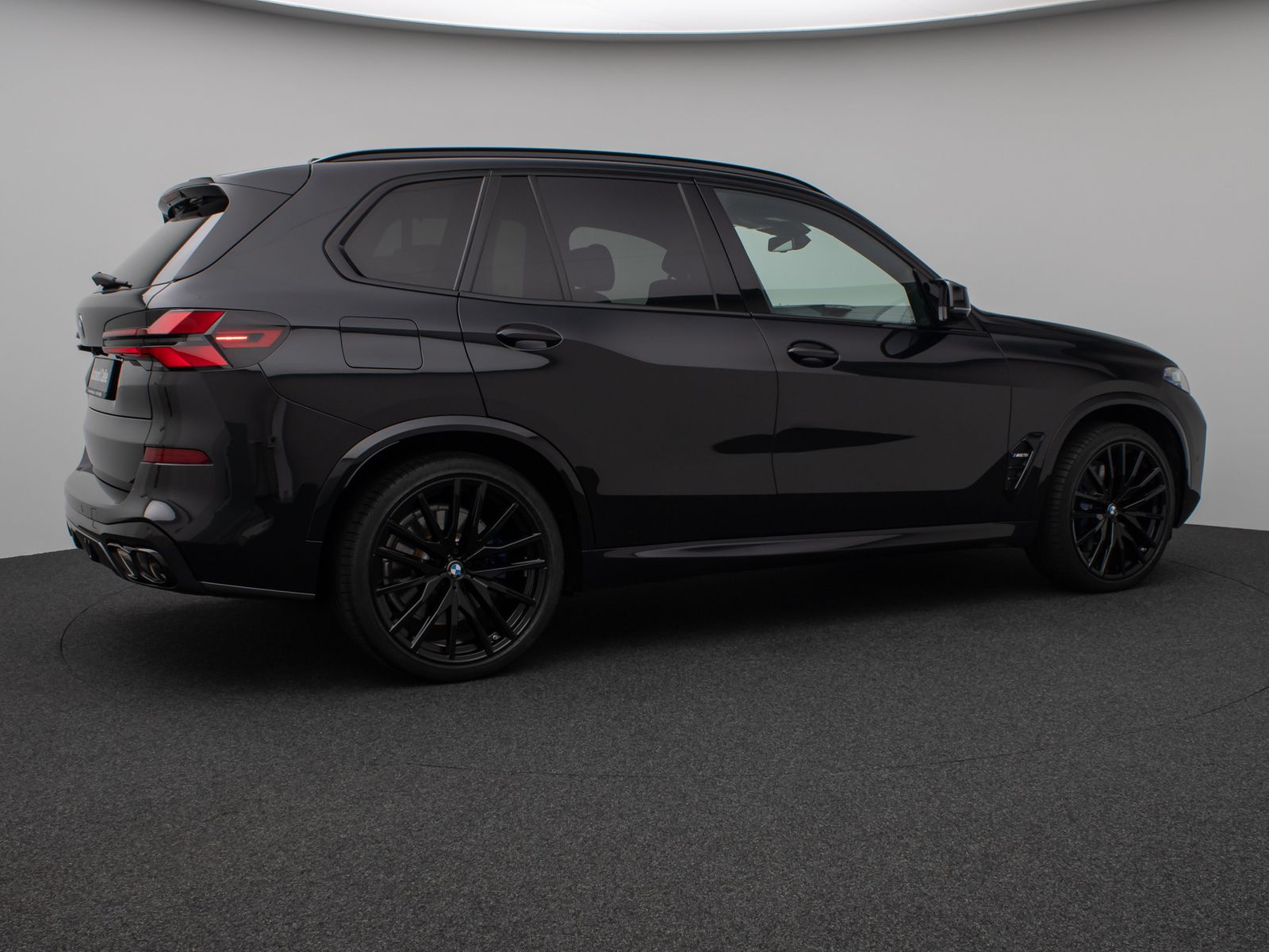 Fahrzeugabbildung BMW X5 M60i Panorama 360° B&W SoftCL Massage 22Zoll