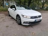 Volkswagen VW Passat b8 2.0tdi R-LINE DSG Getriebe (T... - Volkswagen Passat: Getriebe