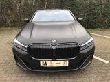 BMW 750 i, Li 4.4 xDrive - BMW 7er Reihe in Köln