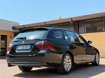 BMW 320 - 5
