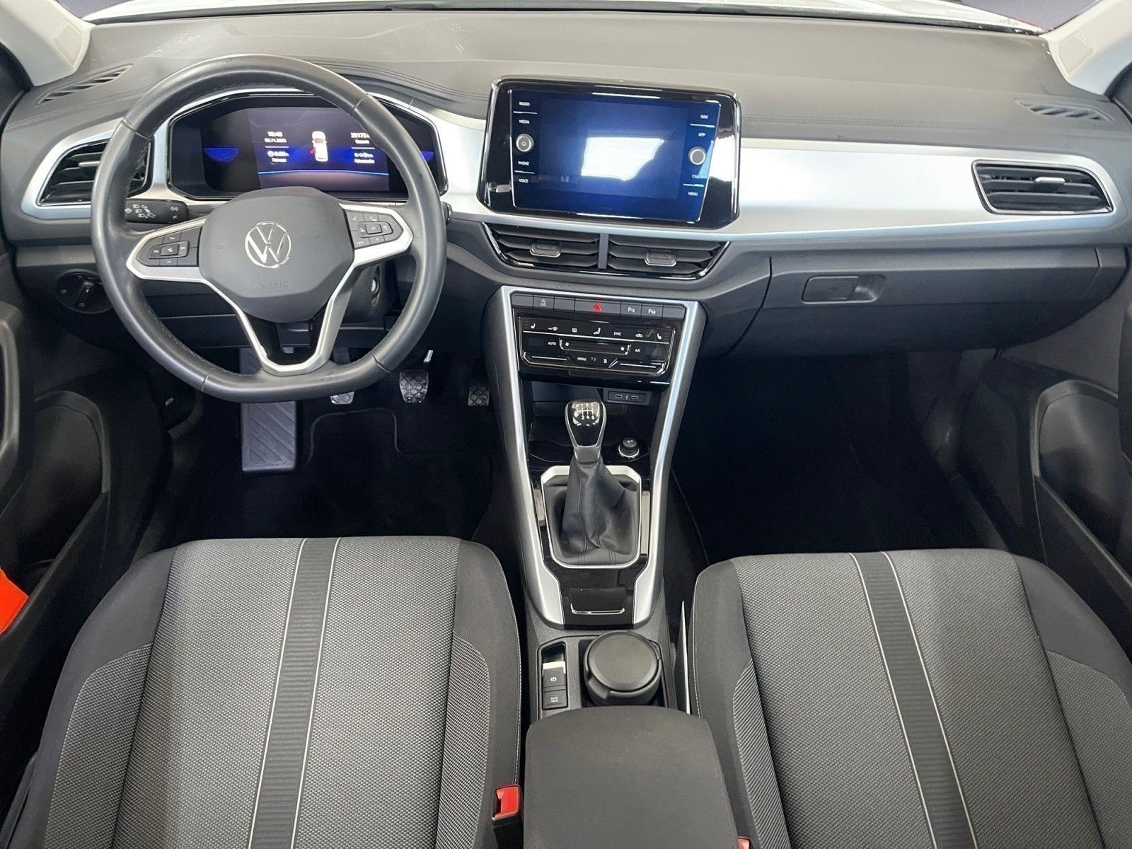 Volkswagen T-Roc - Bild 11