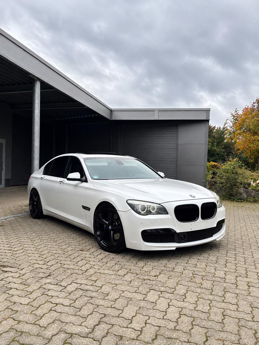 BMW 730