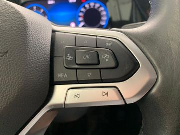 Volkswagen Golf - 12