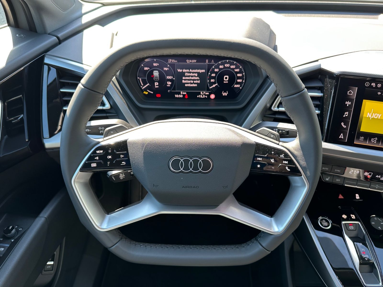 Fahrzeugabbildung Audi Q4 45 e-tron advanced quattro Navi/ACC/Matrix