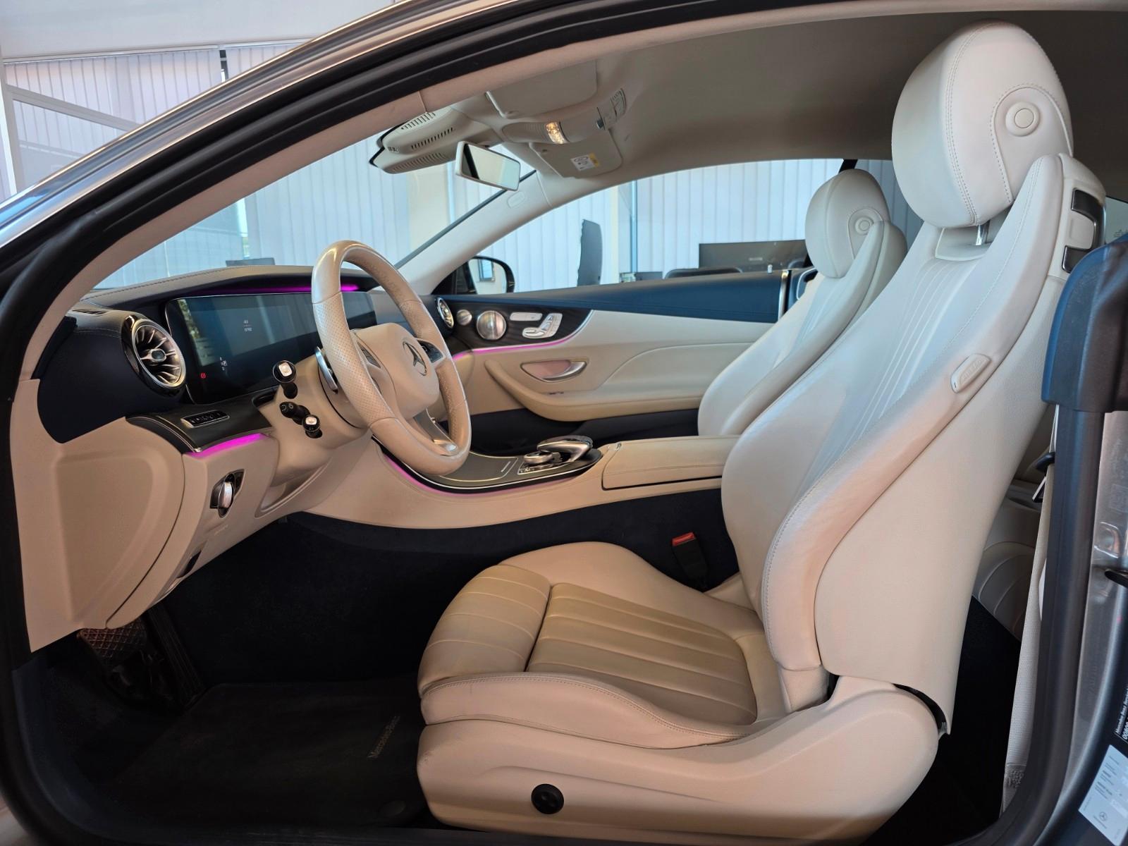Mercedes-Benz E 300 Coupe+Avantgarde+Ambiete+LED+Kamera