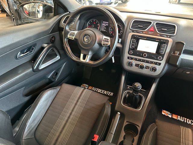 Volkswagen Scirocco *PANORAMA*NAVI*PDC*KLIMA*2-ZONEN*