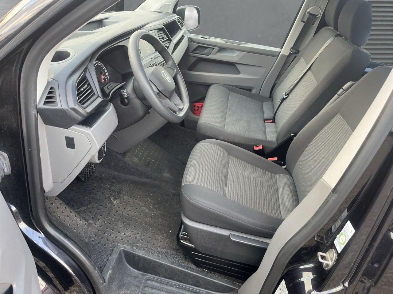 Volkswagen T6 Kombi - Bild 9