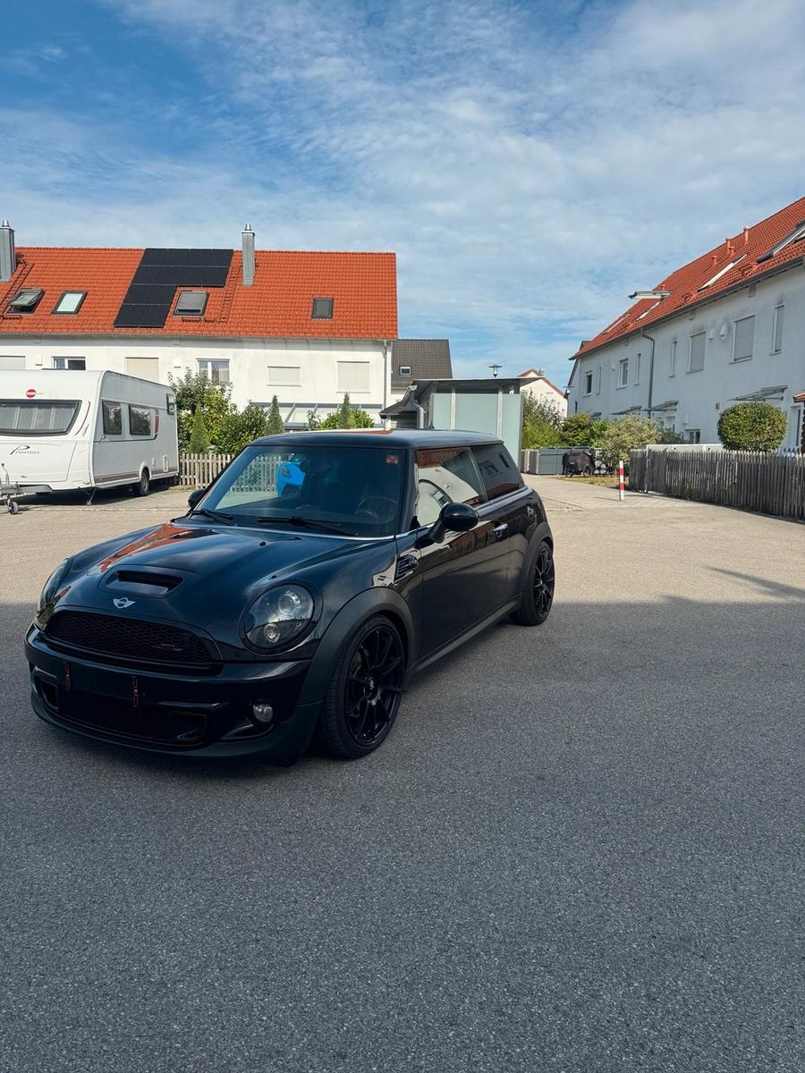 MINI John Cooper Works