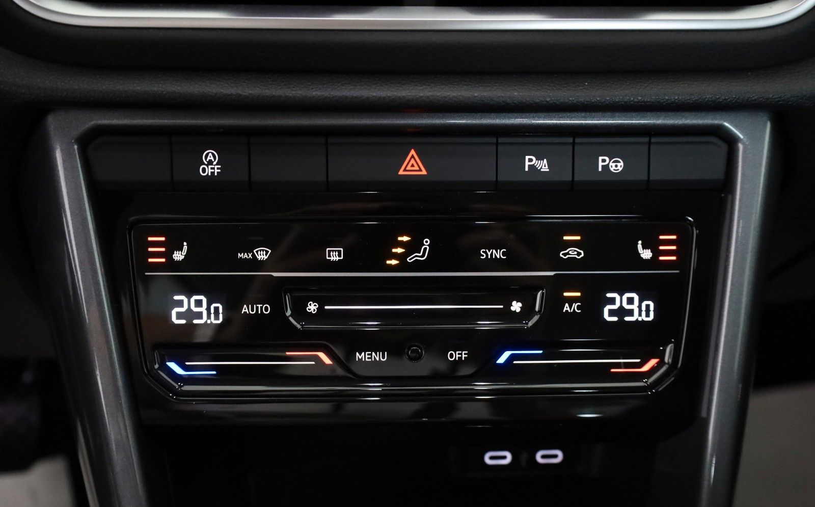 Fahrzeugabbildung Volkswagen T-Roc Style T.Leder,Navi,LED,ACC,SH,PDC,SR+WR