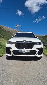 BMW X7 xDrive40d - M-Sport PANO HUD HIFI DAB StHz. P - weiße BMW X7