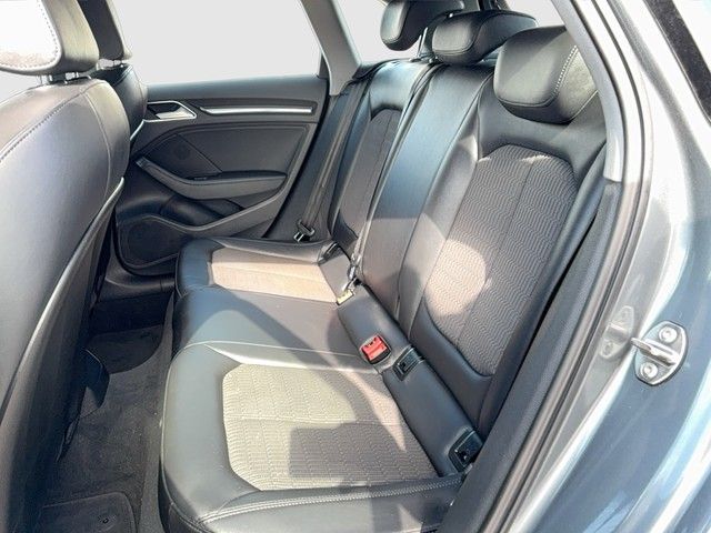 Audi A3 Sportback 2.0TDI design AHK Xenon Navi Shzg foto 11