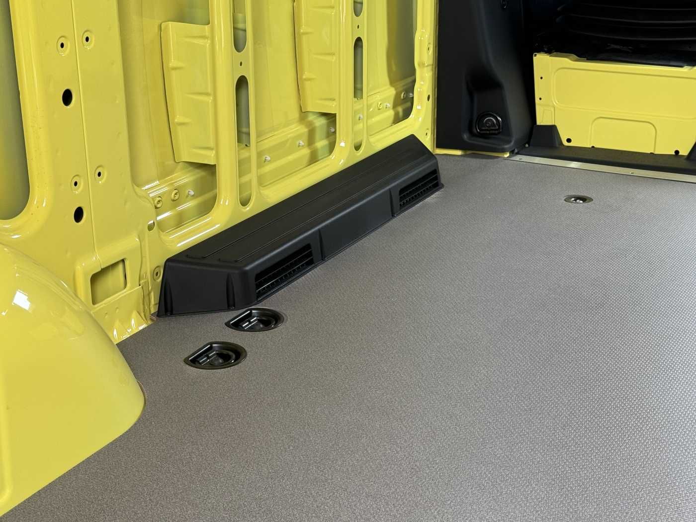 Fahrzeugabbildung Mercedes-Benz Sprinter 317 CDI Streckenbegleitfahrzeug BF3/BF4