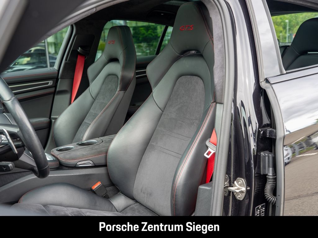 Porsche Panamera GTS