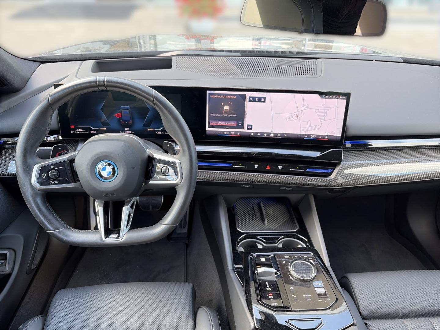 BMW 530 e Limousine M Sport Hybrid B&W Sitzklima Nav