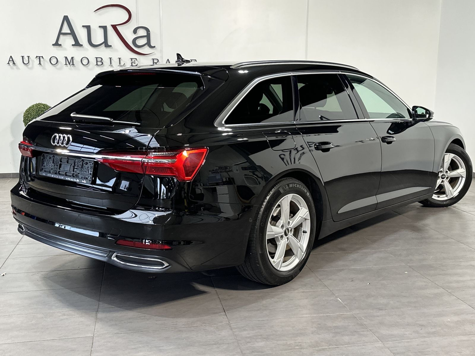 Fahrzeugabbildung Audi A6 Avant 40 TDI Sport NAV+LED+AHK+ACC+1HD+18ZOLL