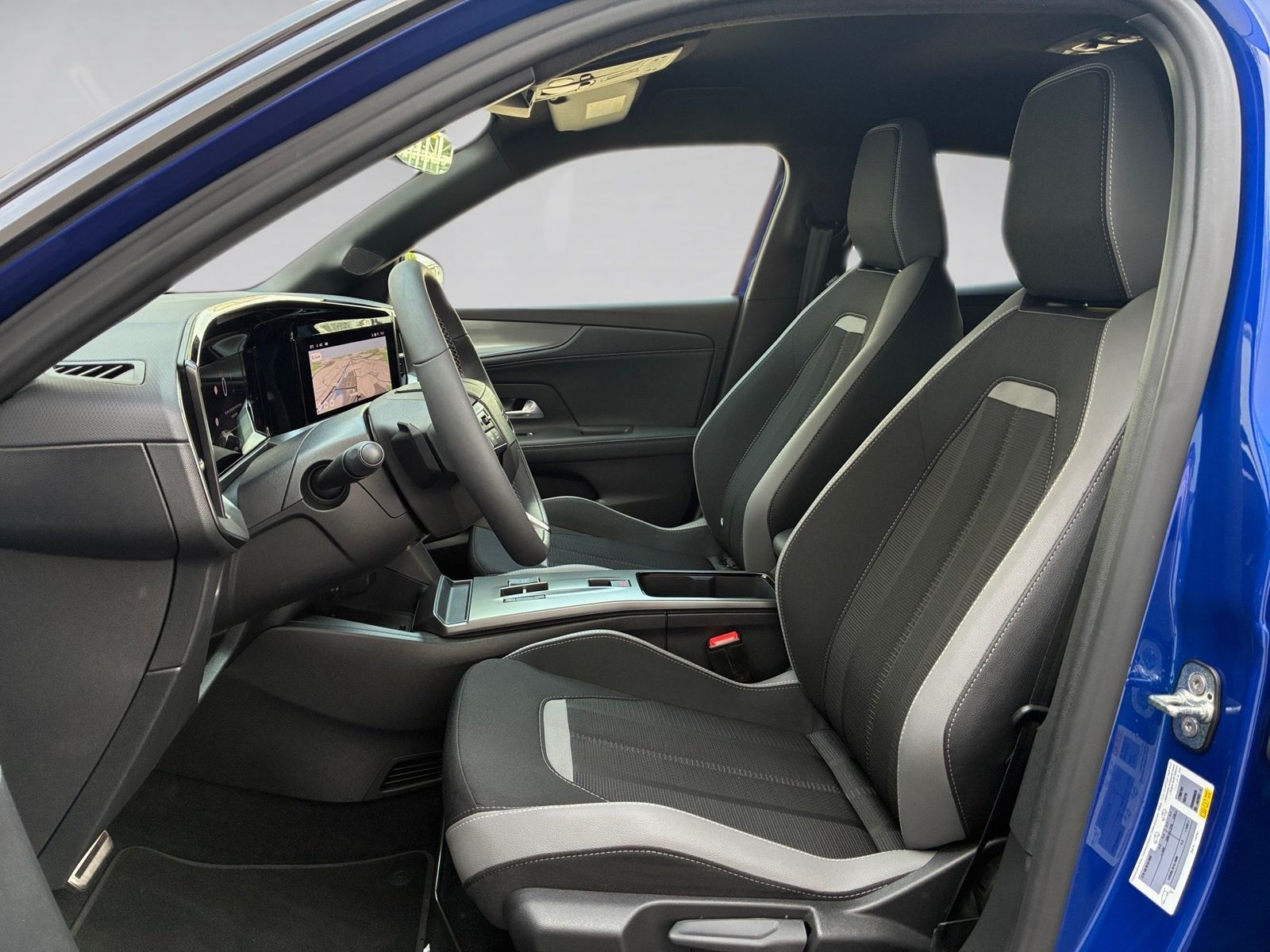 Fahrzeugabbildung Opel Mokka 1.2 GS Kamera,LED,Matrix,Navi,SHZ,Keyless
