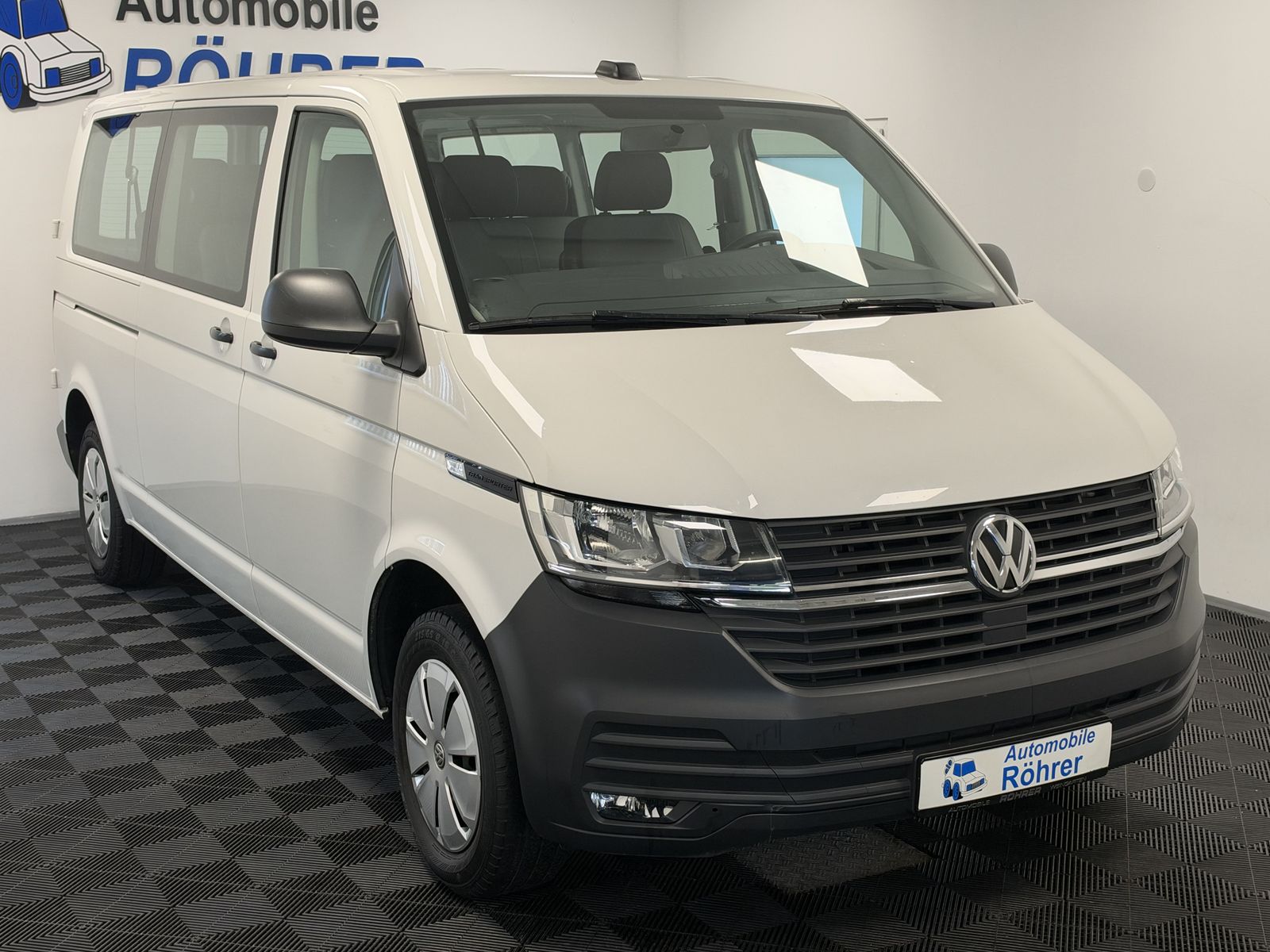 Volkswagen T6 Kombi T6.1 2.0 TDI lang 9-Sitze Standheizung imagem 3