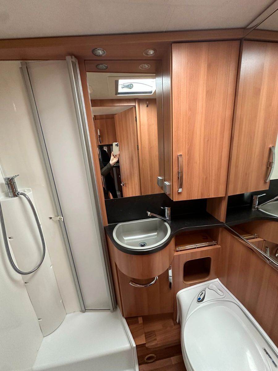 Fahrzeugabbildung HYMER / ERIBA / HYMERCAR T 614 CL exclusive line *super Ausstattung*