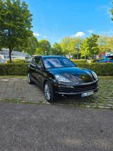 Porsche Cayenne Diesel - 3,0L V6 Diesel - Porsche Cayenne aus 2010 mit Diesel-Antrieb