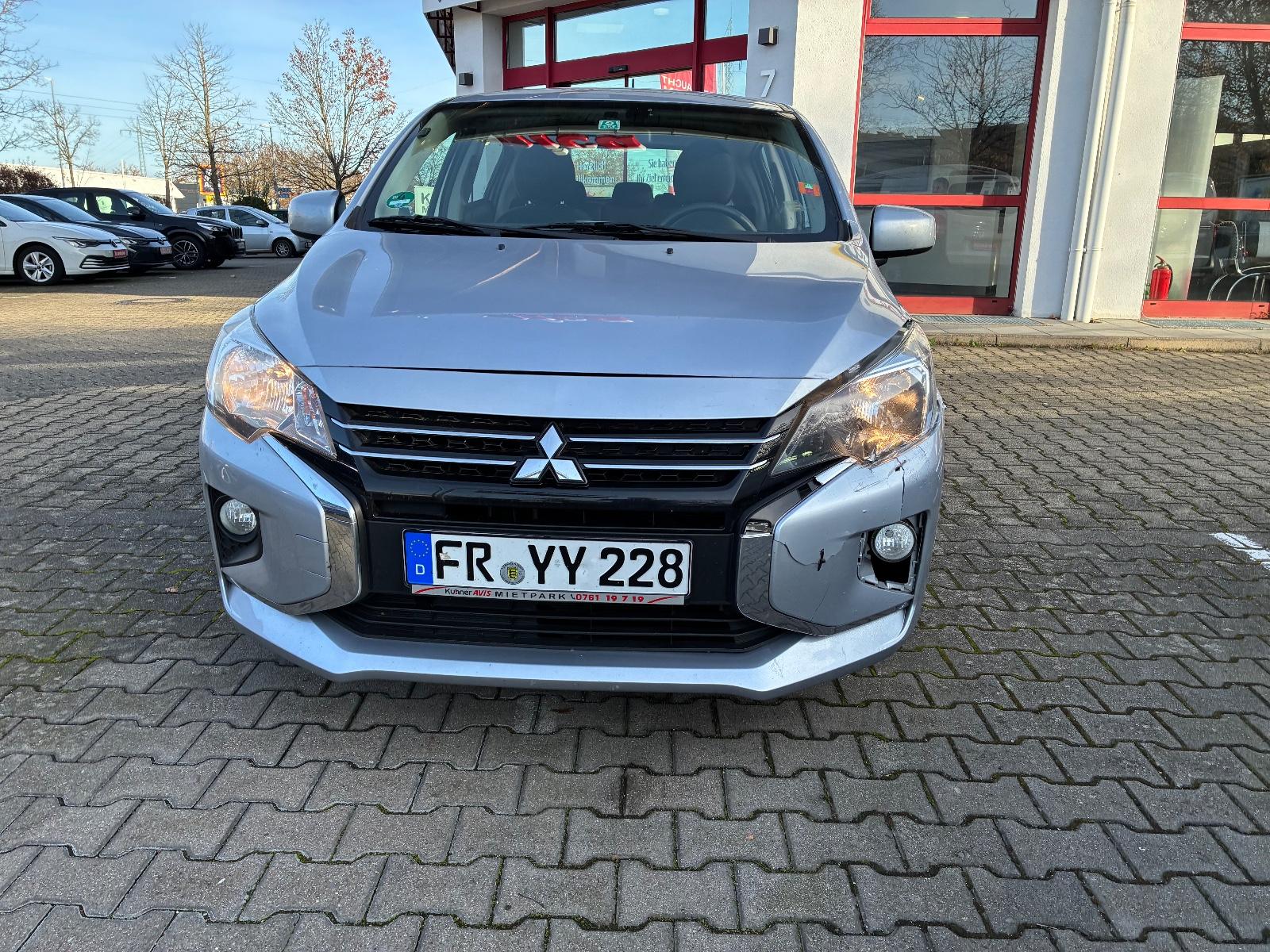 Mitsubishi Space Star Select