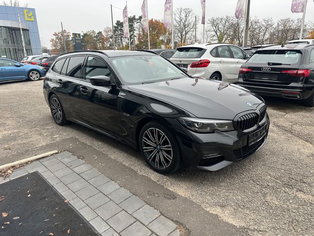 BMW 320e Touring M Sport *Pano*HeadUp*LED*Kamera*
