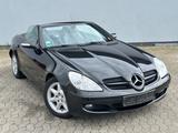 Mercedes-Benz SLK 200 Leder  Navi - Xenon - Scheckheftgepflegt - Mercedes-Benz SLK 200 Gebrauchtwagen in Köln