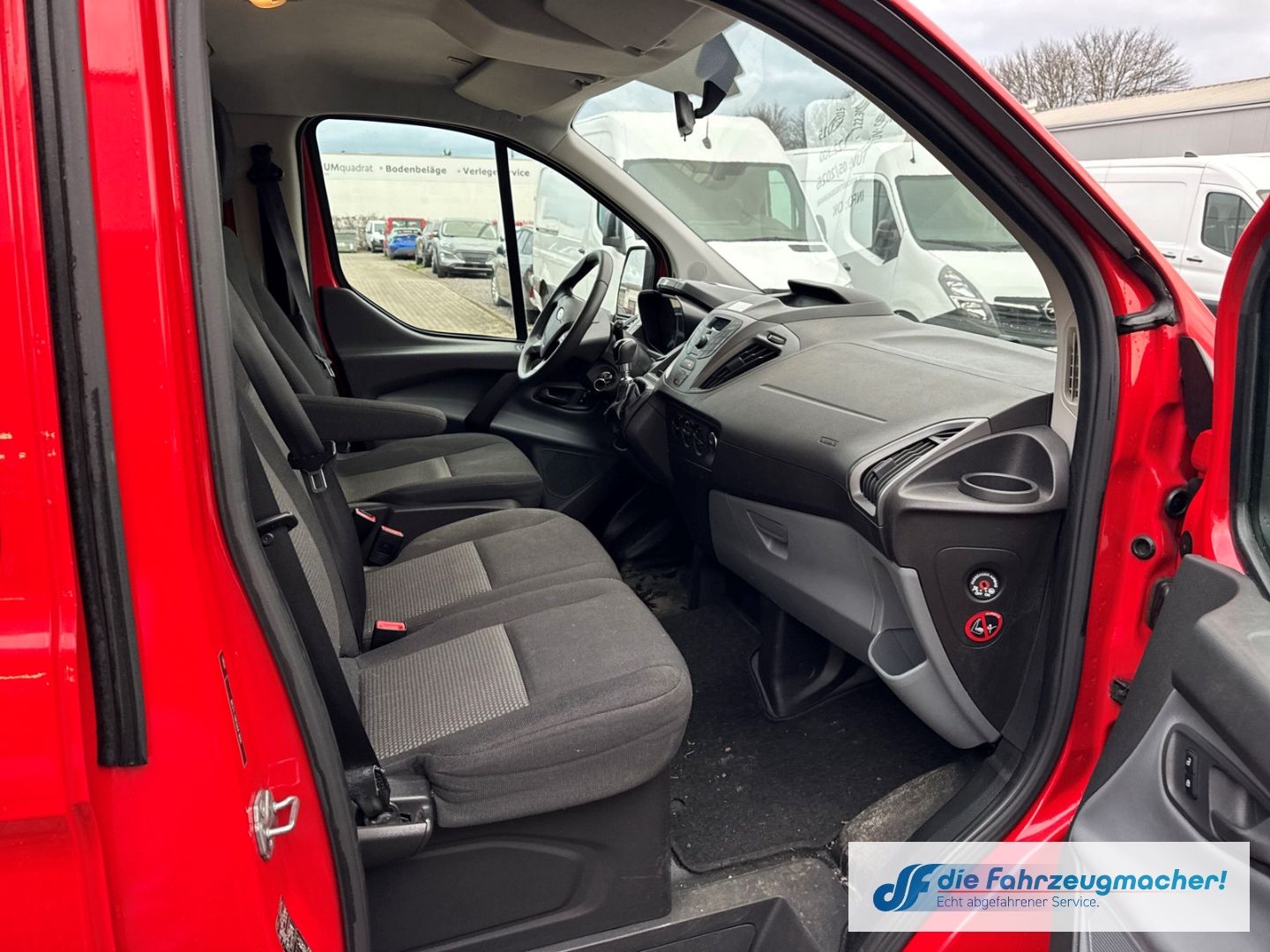 Fahrzeugabbildung Ford Transit Custom Tourneo 300 L1 *2131