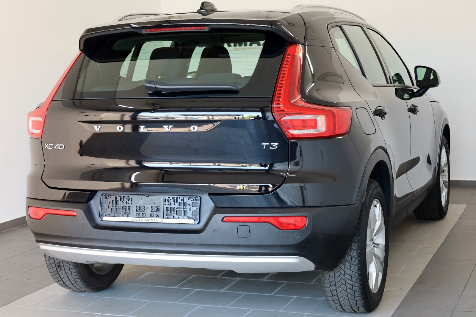 Fahrzeugabbildung Volvo XC40 T3 Momentum Pro, Navi, LED, DAB, PDC