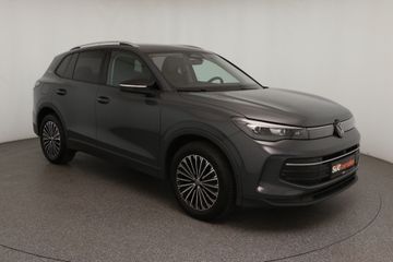 Volkswagen Tiguan - 1