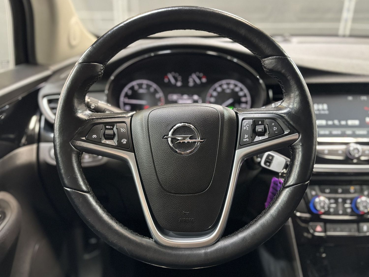 Fahrzeugabbildung Opel Mokka X  Edition Klima#AHK#Tempomat#PDC