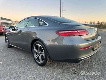 Mercedes E 220 - 12
