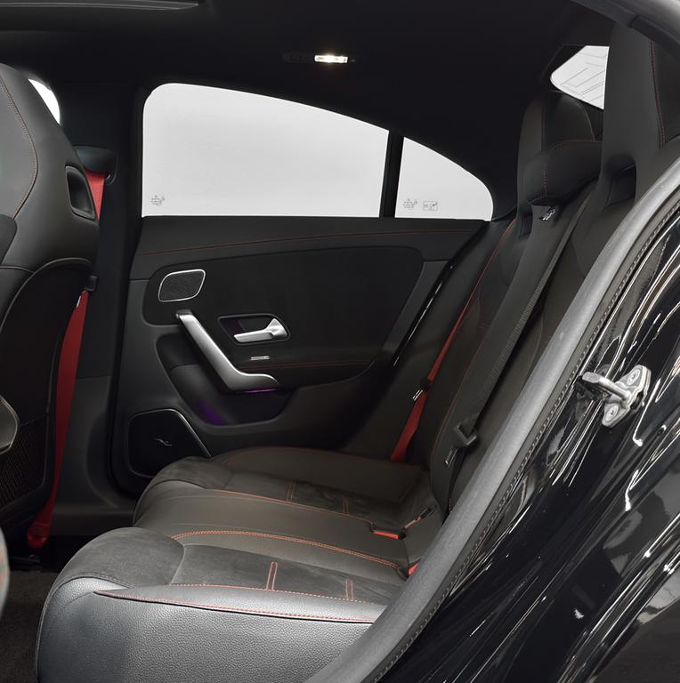 Mercedes-Benz CLA 35 AMG