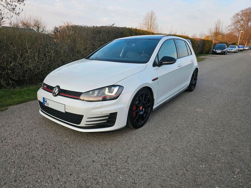 Image of Volkswagen Golf