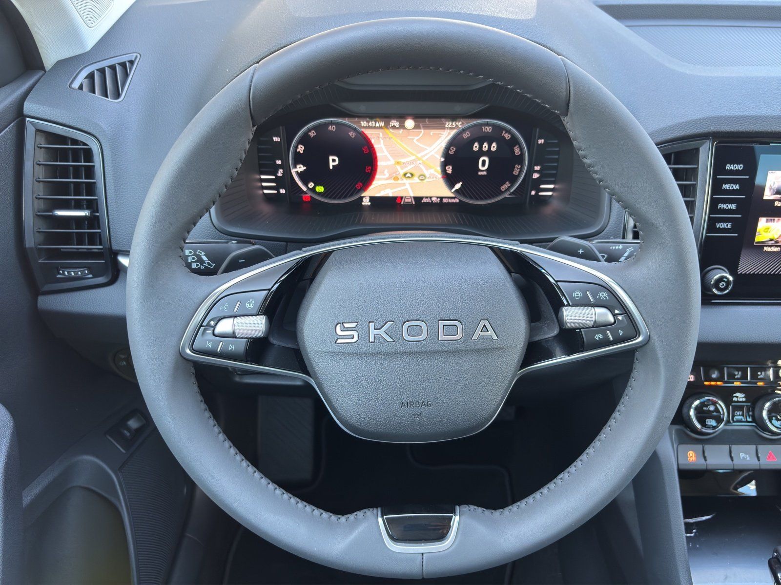 Fahrzeugabbildung SKODA Karoq Balance 2,0 TDI 110 kW DSG