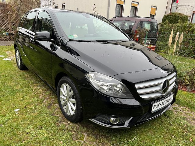 Mercedes-Benz B 200 B-Klasse-AUTOMATIK-LEDER-PDC-NAVi-Garantie