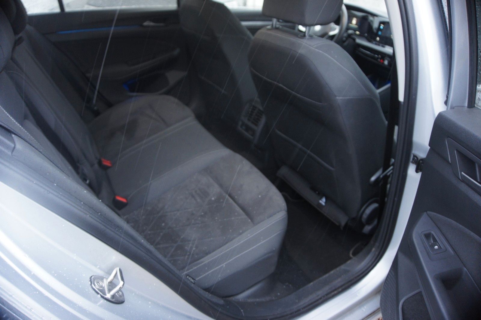 Fahrzeugabbildung Volkswagen Golf VIII Lim. Style eHybrid  navi, Alu