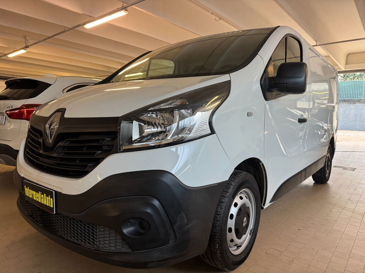 Renault Trafic - 1