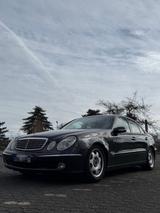 Mercedes-Benz E 320 ELEGANCE Elegance - Mercedes-Benz E 320 in Leverkusen