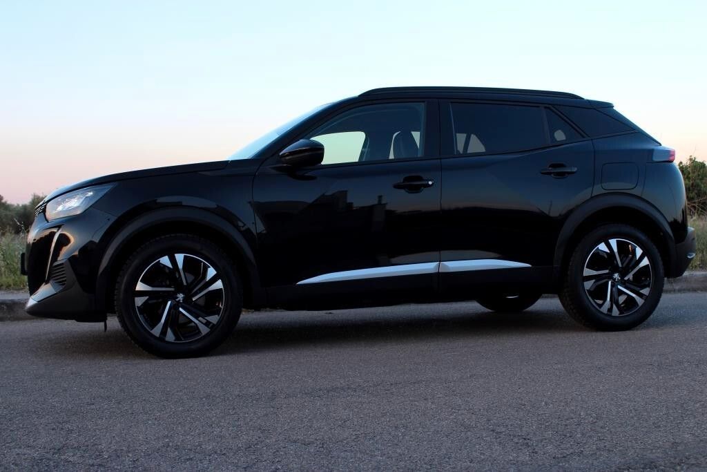 Peugeot PEUGEOT 2008 1.5 BlueHDi 110 CV *LED *Carplay imagem 2