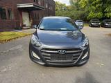Hyundai i30 1.6 GDI PASSION PLUS/Automatik/Klima - Hyundai i30 Gebrauchtwagen in Oberhausen